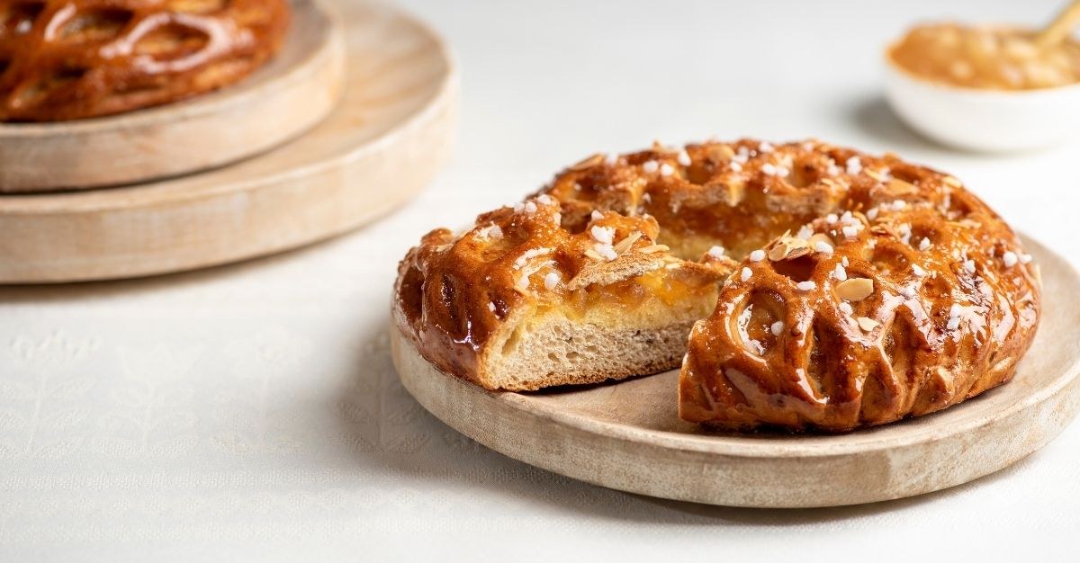 <span>Пиріг<strong> Яблуневий сад</strong></span>
<span/>