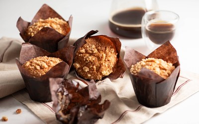 Кекс з корицею та родзинками