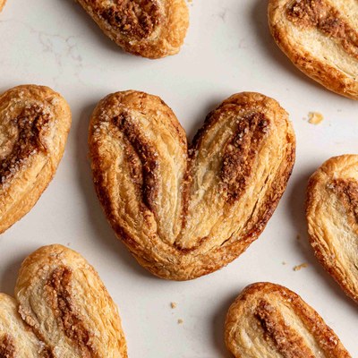 Вушка листкові з горіховою начинкою